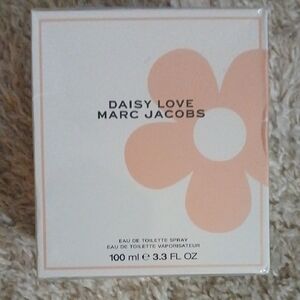 NWT MARC JACOBS DAISY LOVE